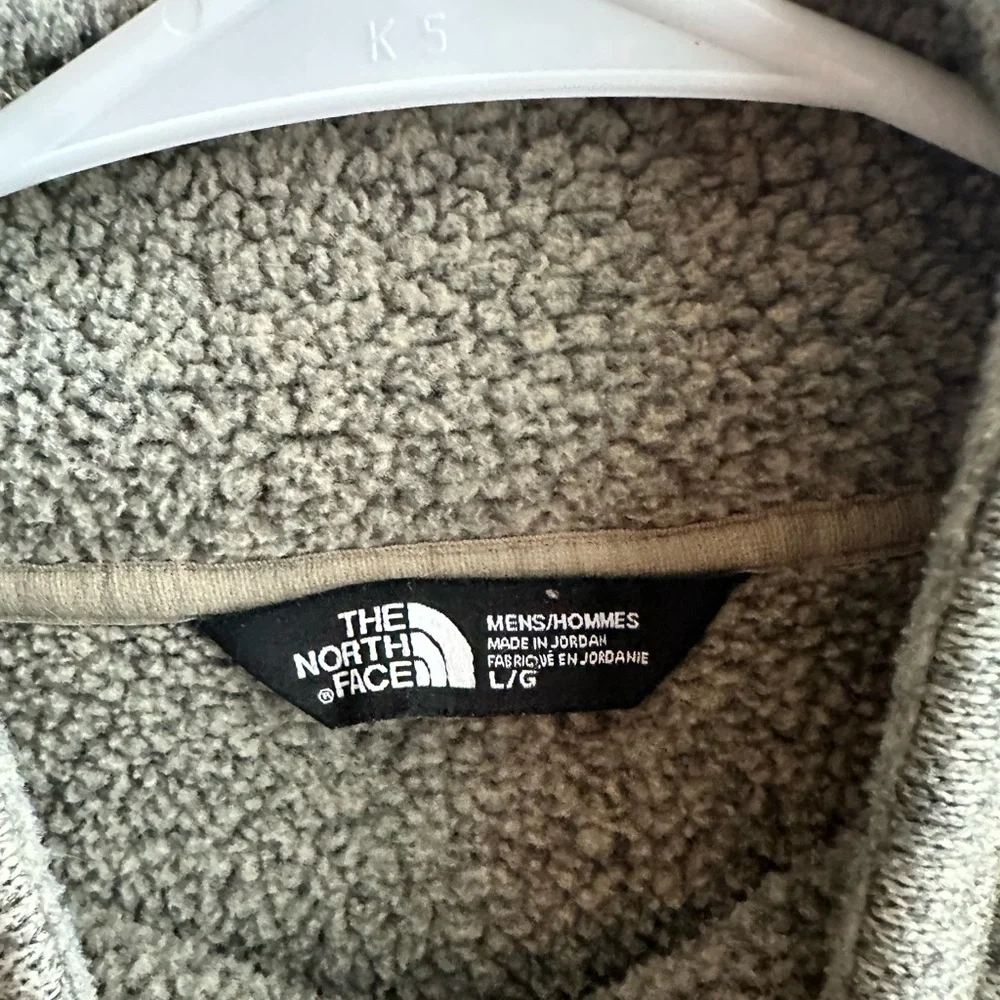 Men’s The North Face half zip jacket